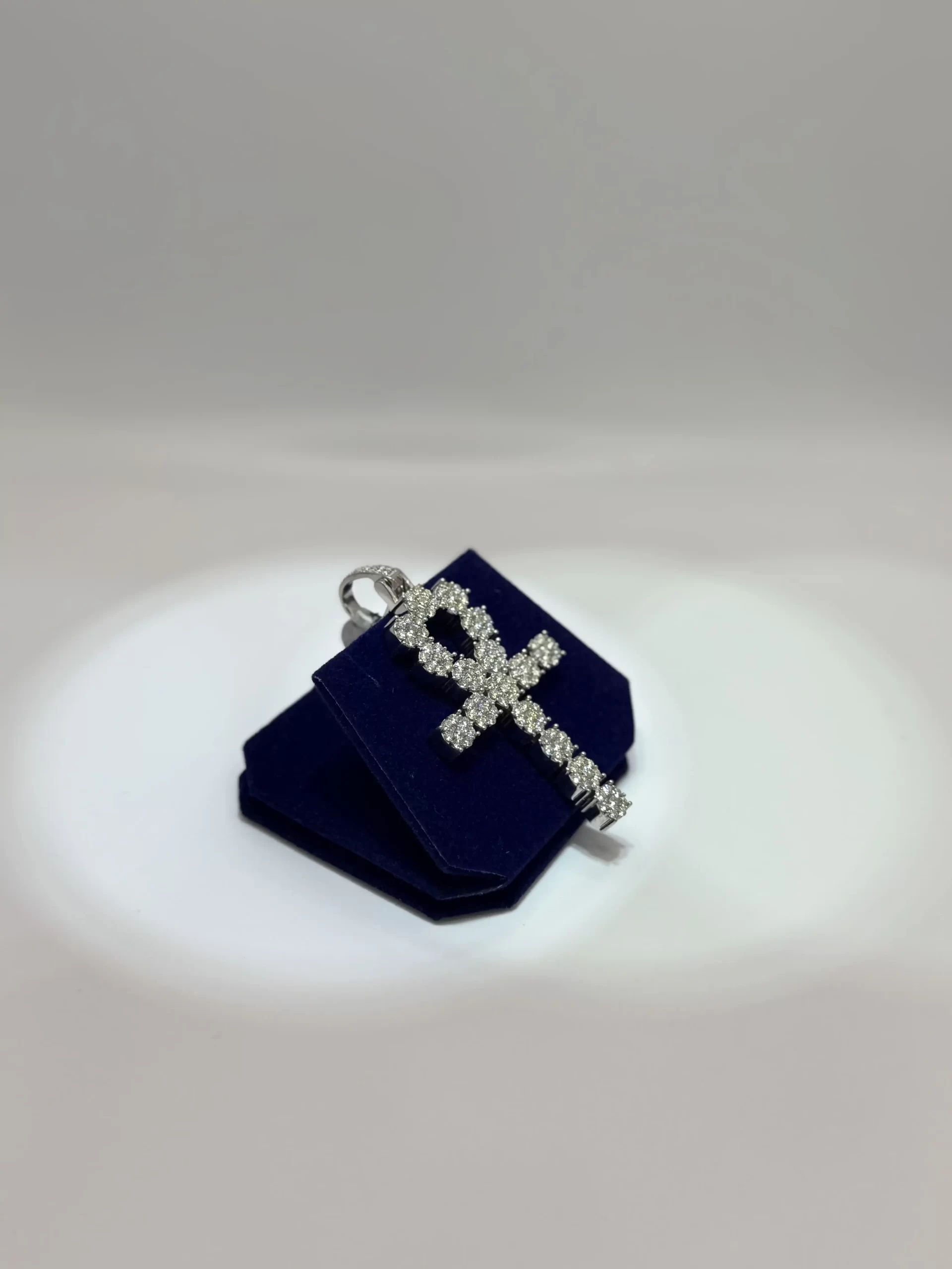 The Prime Heritage Ankh (3.00 CTW) - Image 4