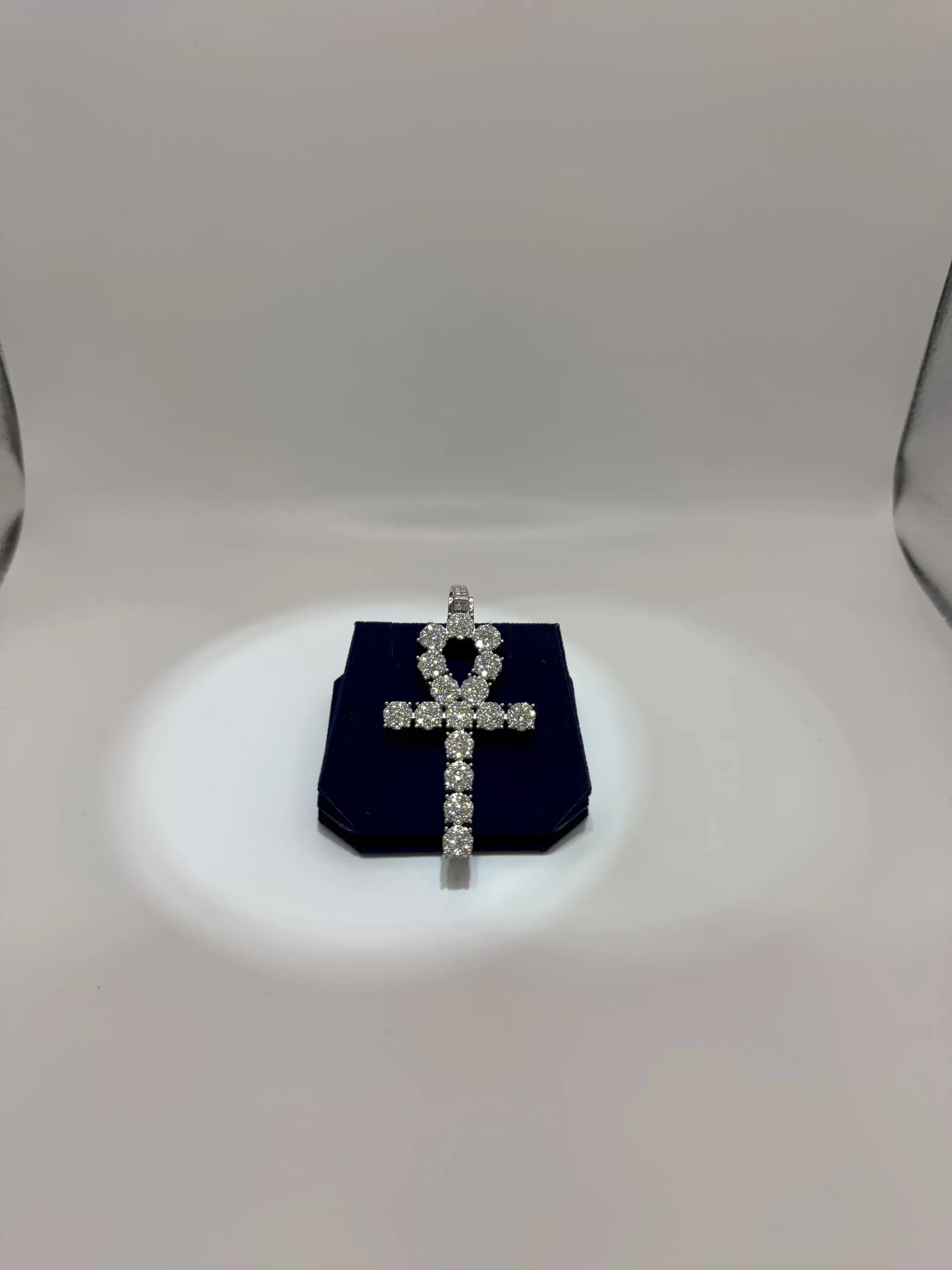 The Prime Heritage Ankh (3.00 CTW) - Image 2
