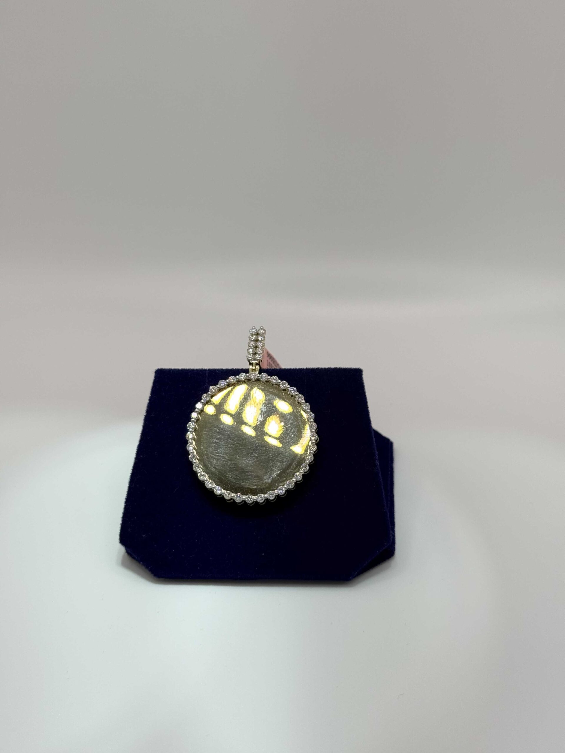 The Legacy Circular Memory Pendant (1.25 CTW) - Image 4