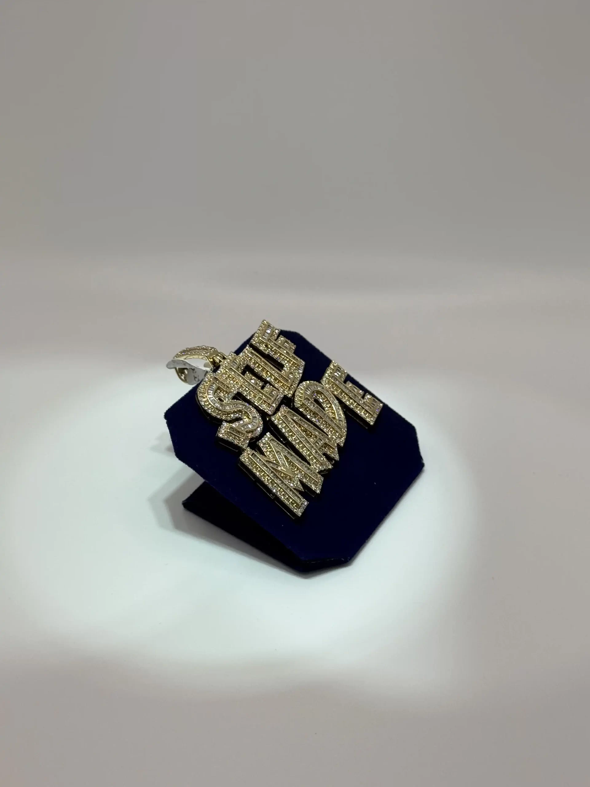 The Hustler’s Manifesto "Self Made" Pendant (8.00 CTW) - Image 3