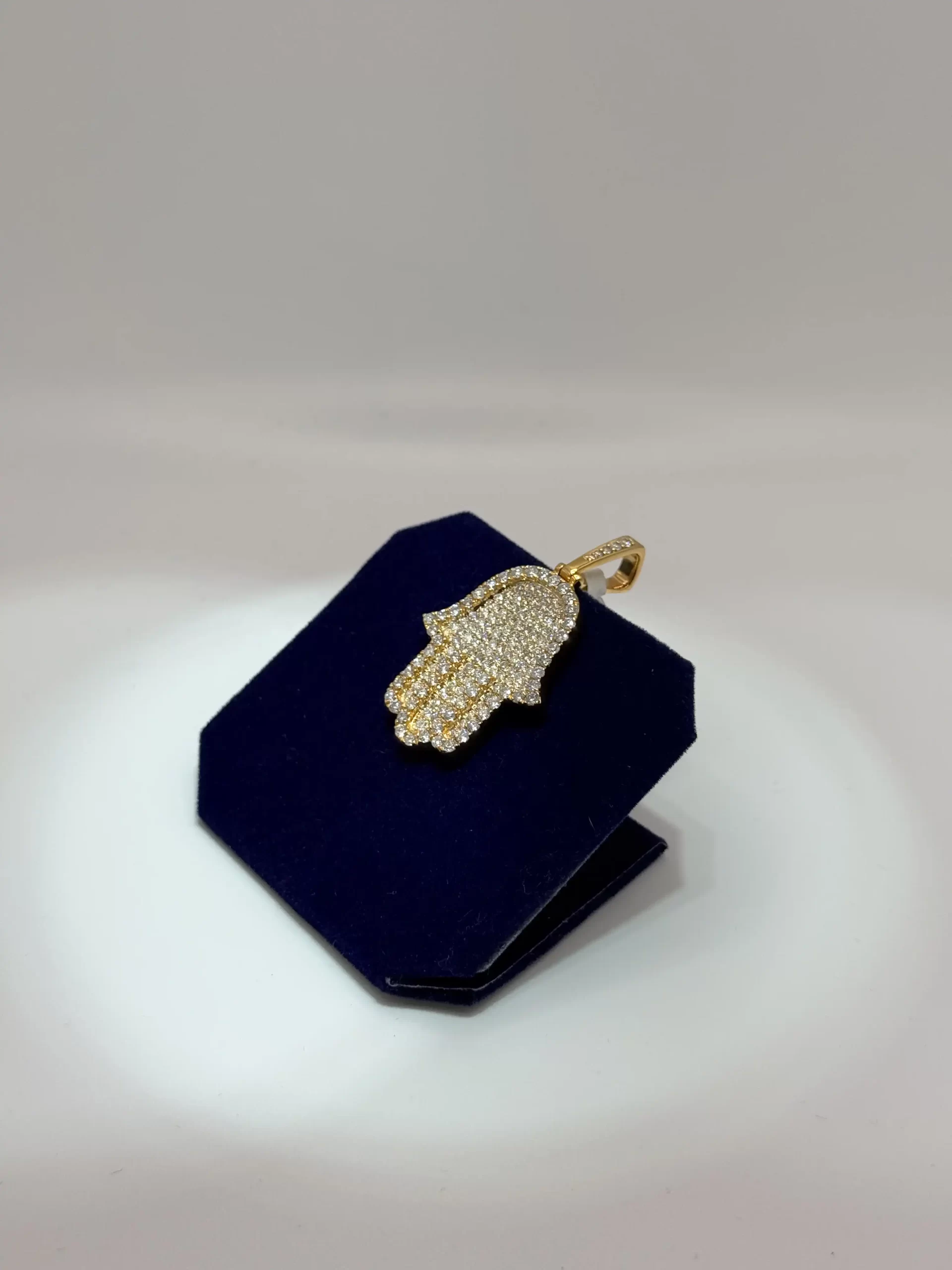 The "Halo Center" Hamsa (4.00 CTW) - Image 2