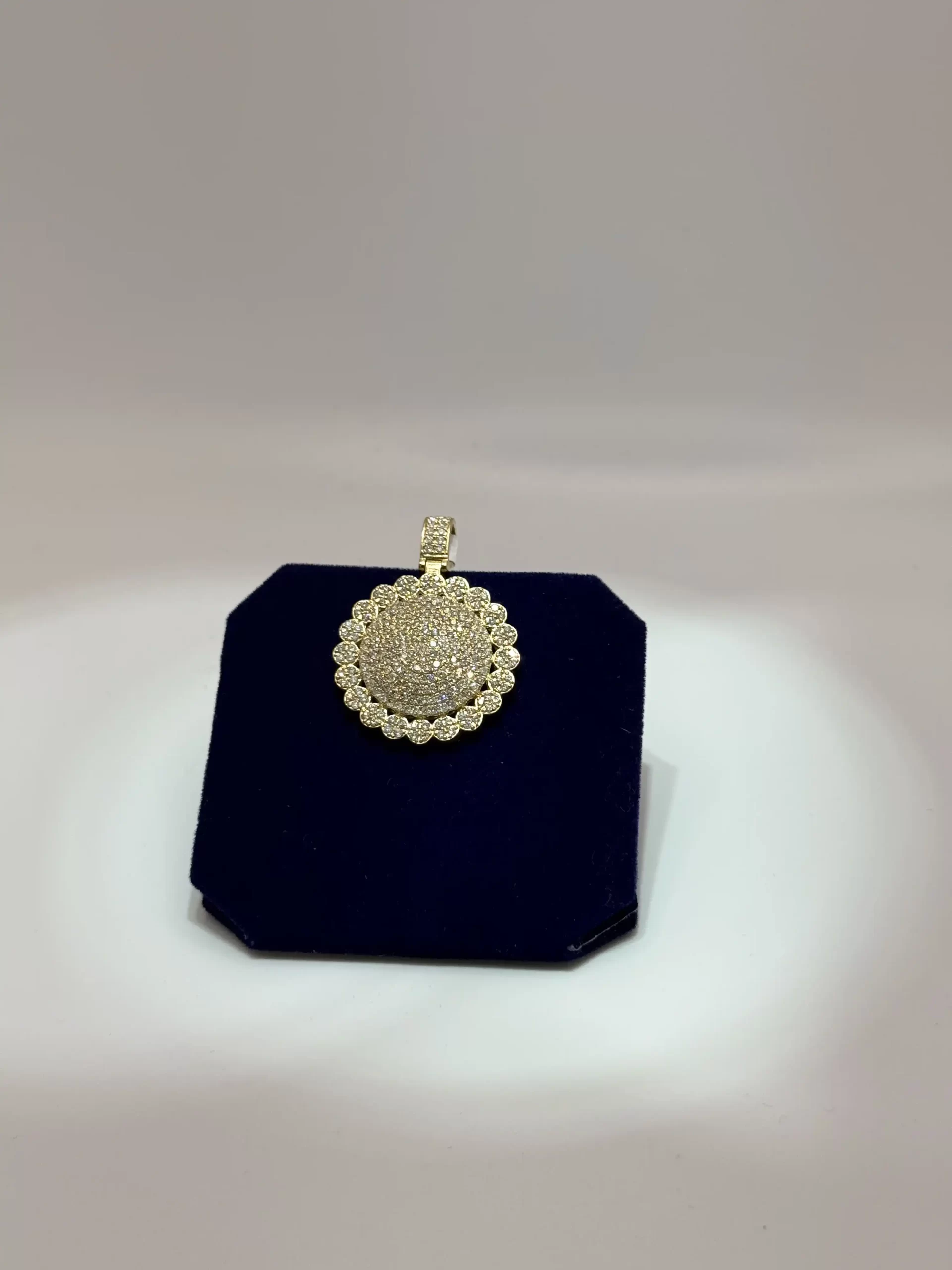 The "Solar Flare" Diamond Medallion (2.00 CTW) - Image 2
