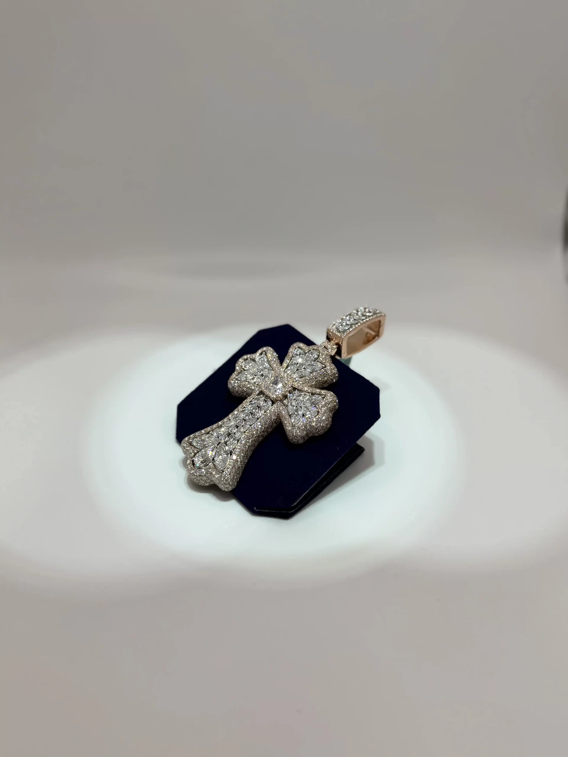The "Mosaic Masterpiece" Multi-Cut Cross (25.08 CTW) - Image 3