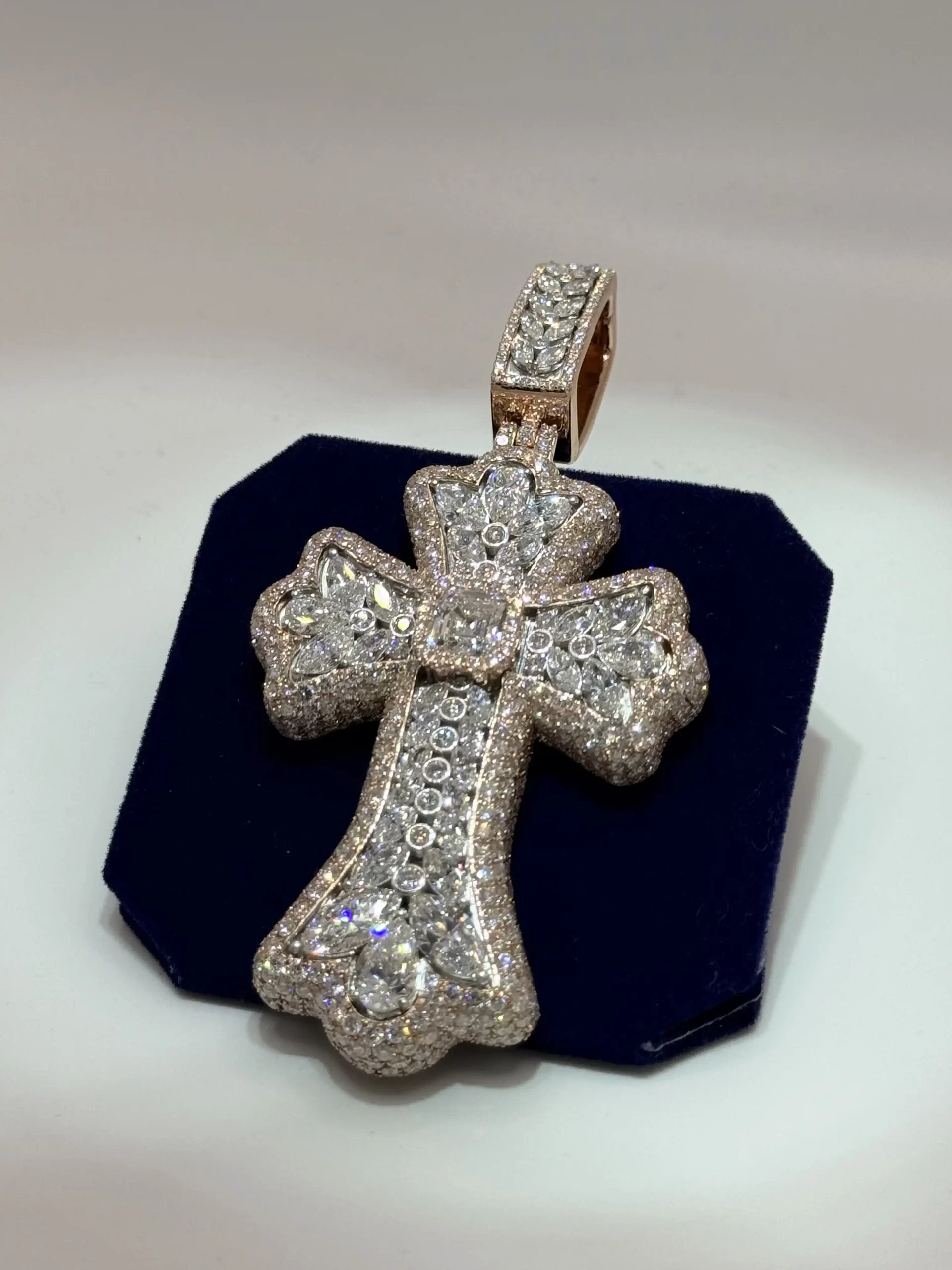 The "Mosaic Masterpiece" Multi-Cut Cross (25.08 CTW) - Image 2