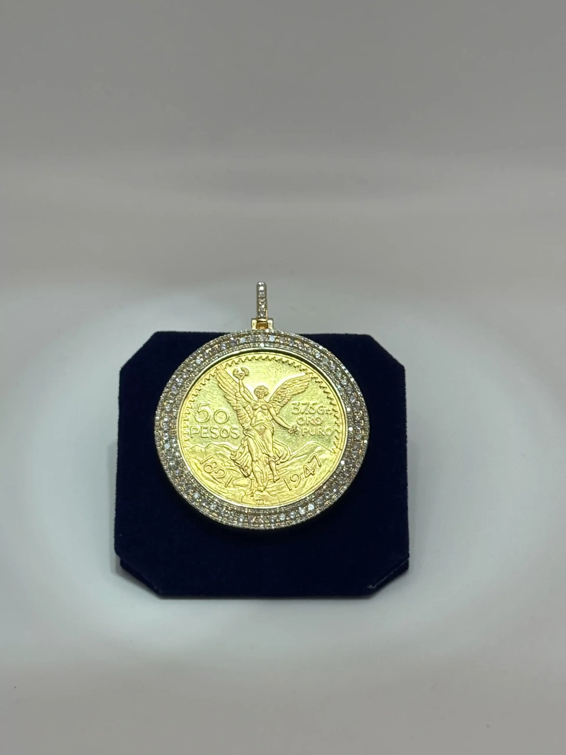 The "Imperial 50 Pesos" Diamond Medallion (5.00 CTW) - Image 2