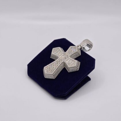 The Crusader Baguette Cross
