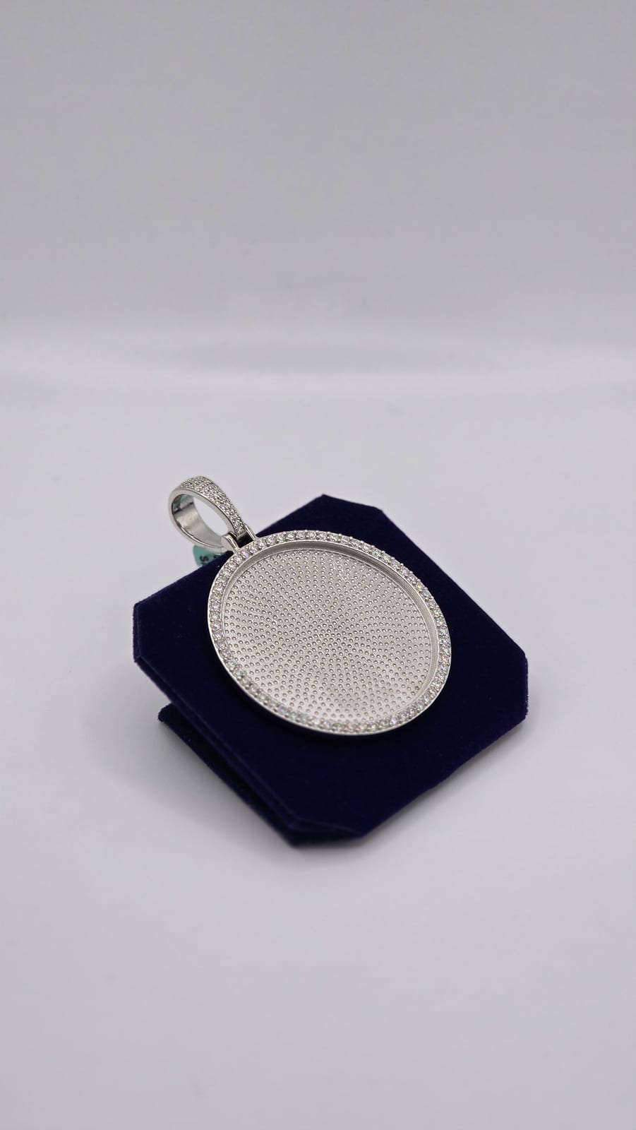 The Keepsake Photo Pendant