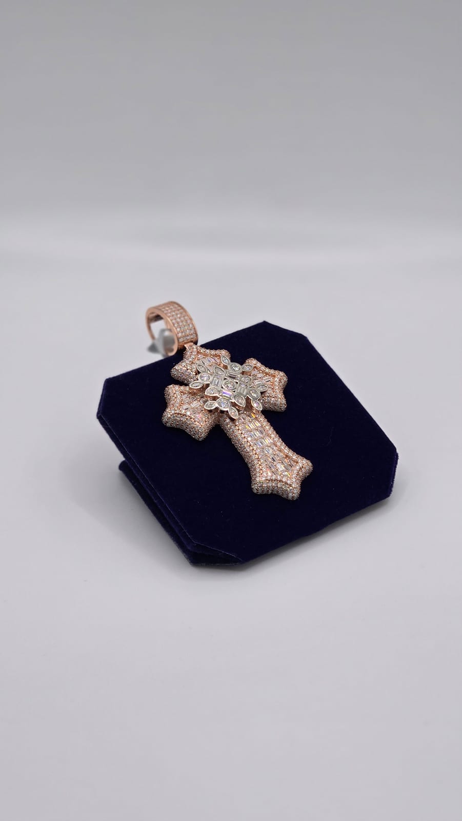 The Rose Quatrefoil Cross - Image 2