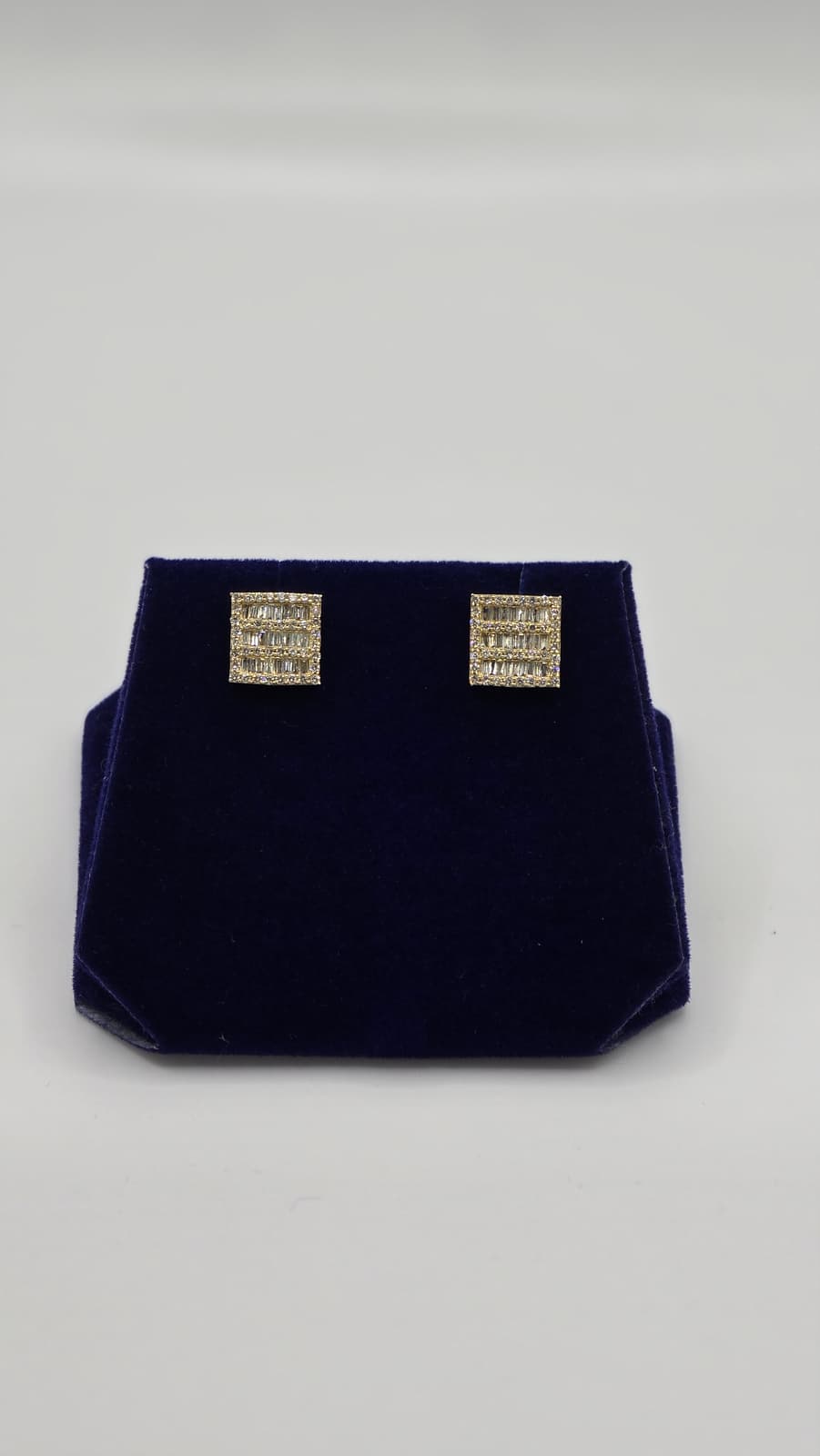 1 CTW Natural Diamond Square Baguette Studs (10K Yellow Gold) - Image 3