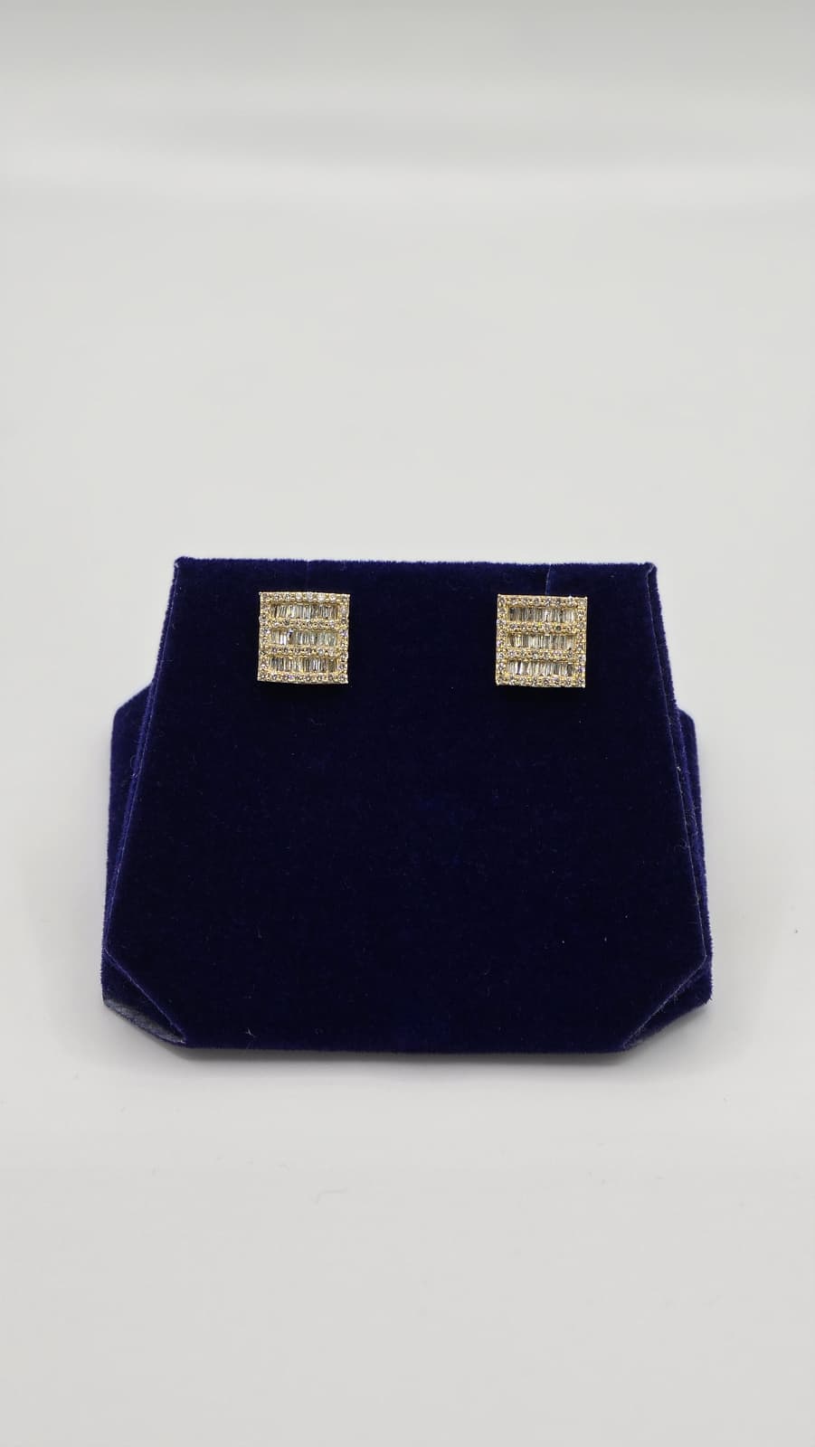 1 CTW Natural Diamond Square Baguette Studs (10K Yellow Gold) - Image 4