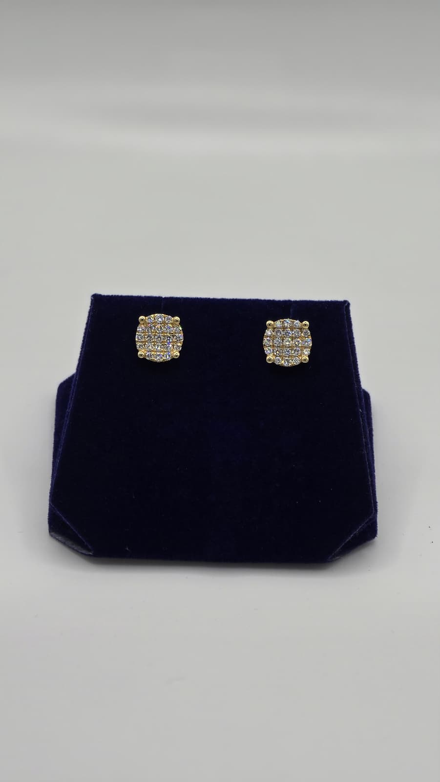 1 CTW Lab-Grown Diamond Round Cluster Studs (10K Yellow Gold)