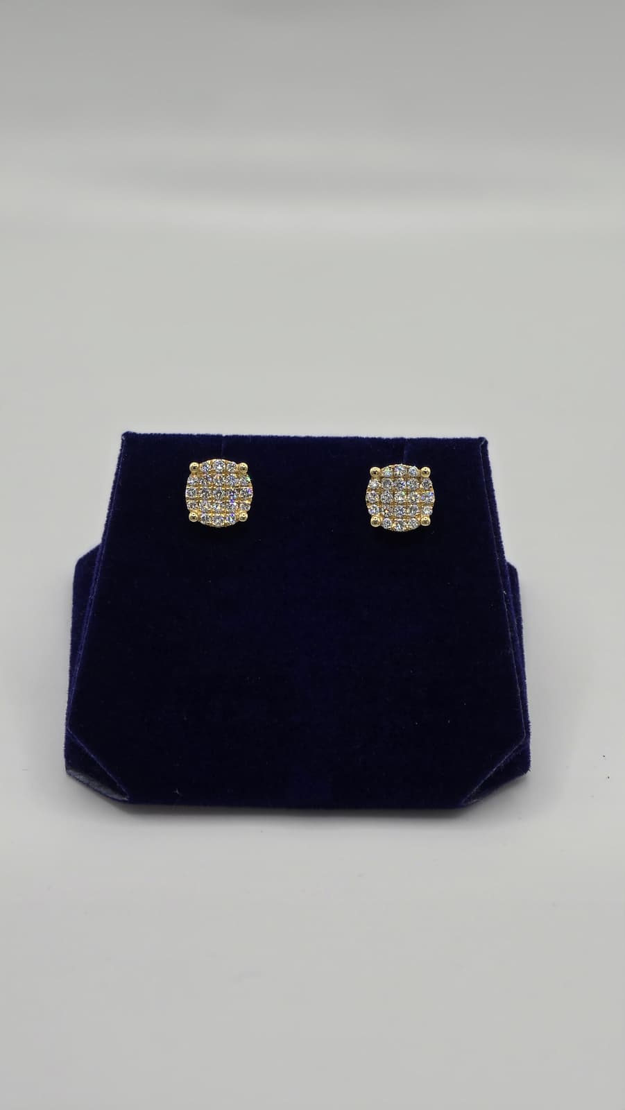 1 CTW Lab-Grown Diamond Round Cluster Studs (10K Yellow Gold) - Image 2