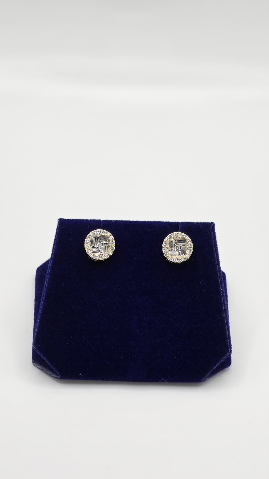 1 CTW Lab-Grown Diamond Round Baguette-Pinwheel Studs (10K Yellow Gold)