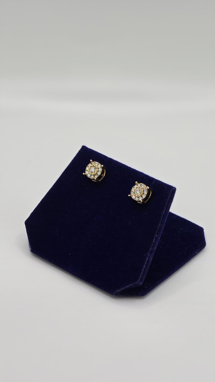 1 CTW Natural Diamond Round Halo Studs (10K Yellow Gold) - Image 4