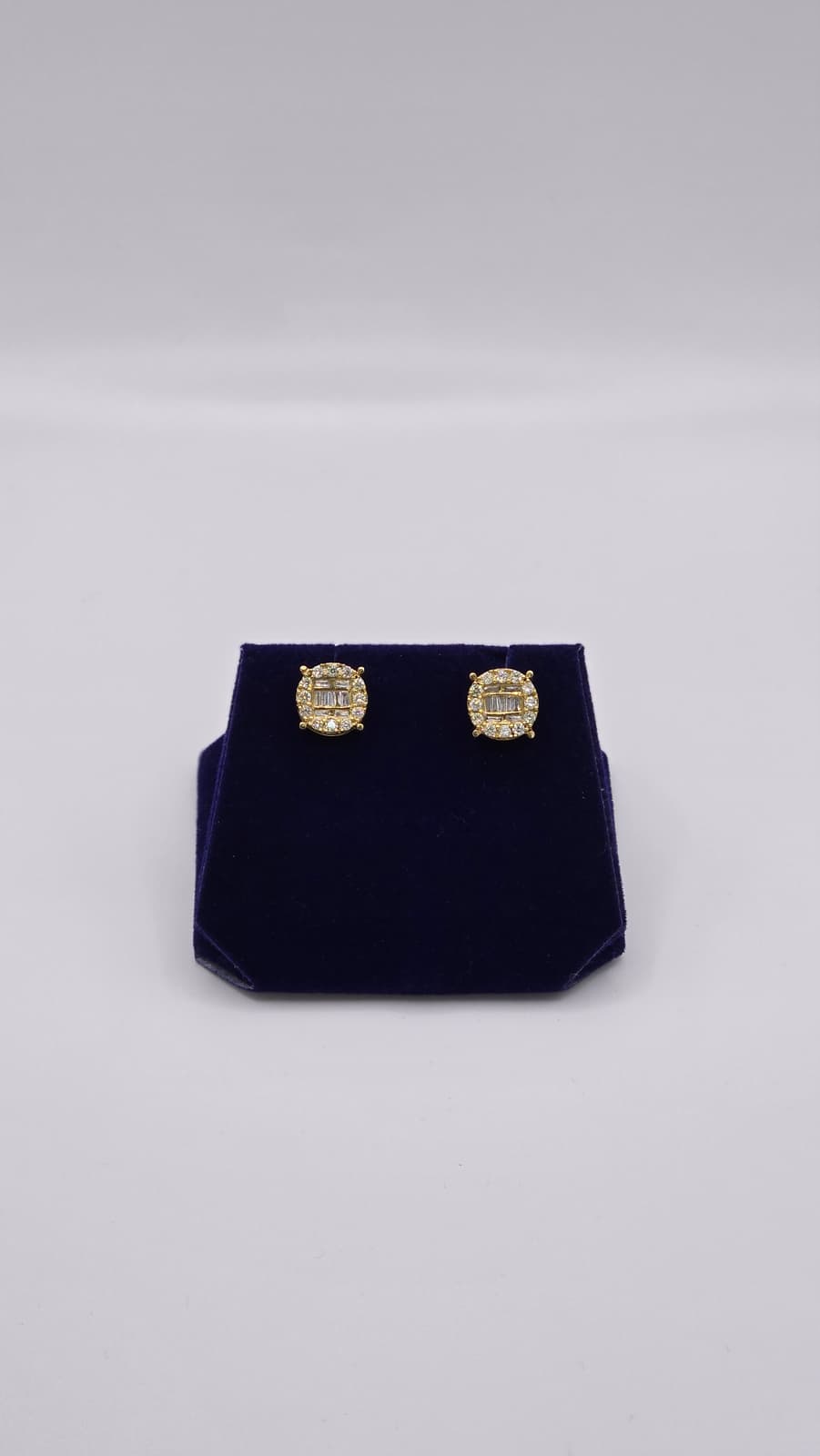 1.5 CTW Natural Diamond Round Baguette-Halo Studs (10K Yellow Gold) - Image 4