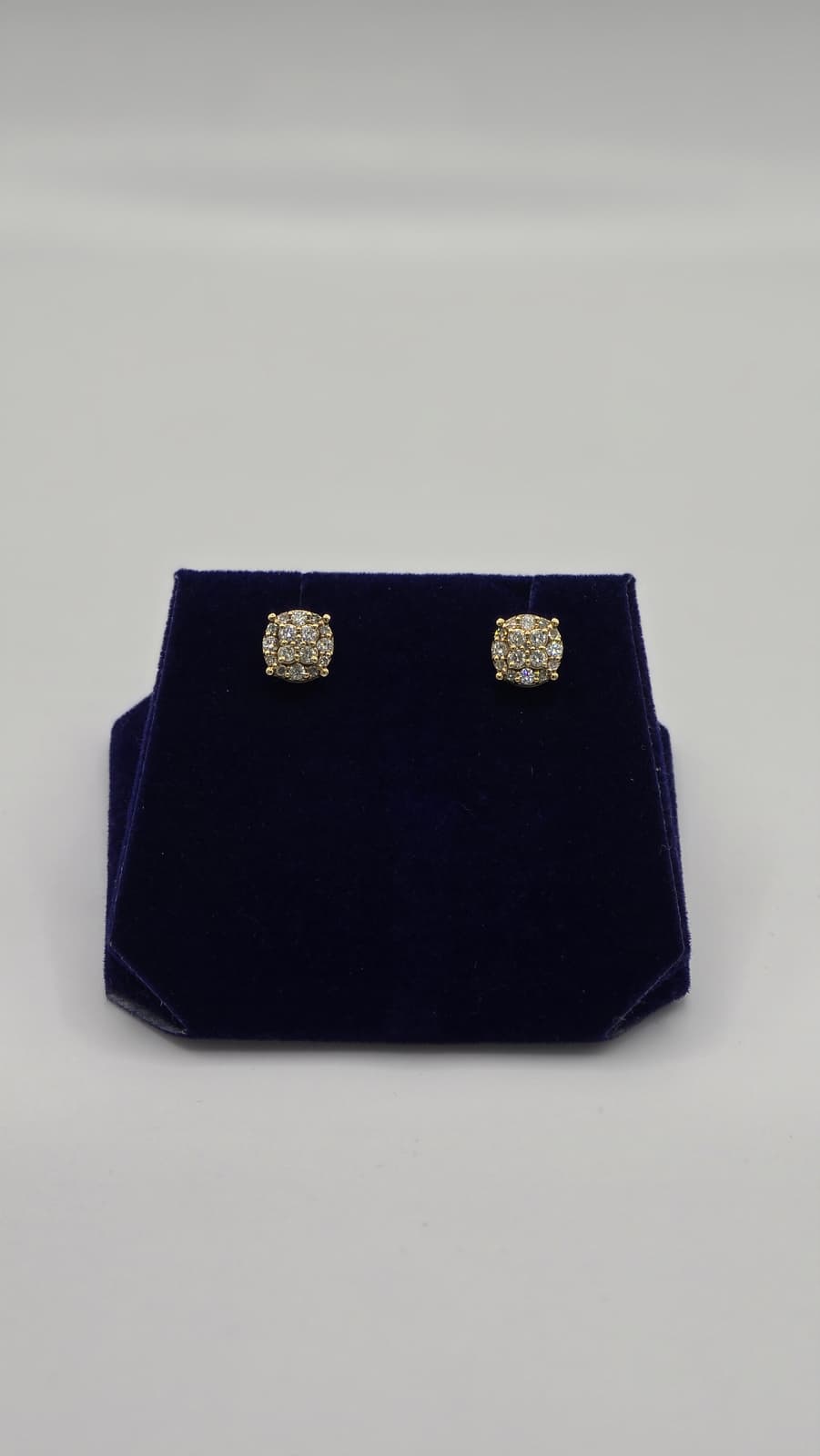 1 CTW Natural Diamond Round Cluster Studs (10K Yellow Gold)