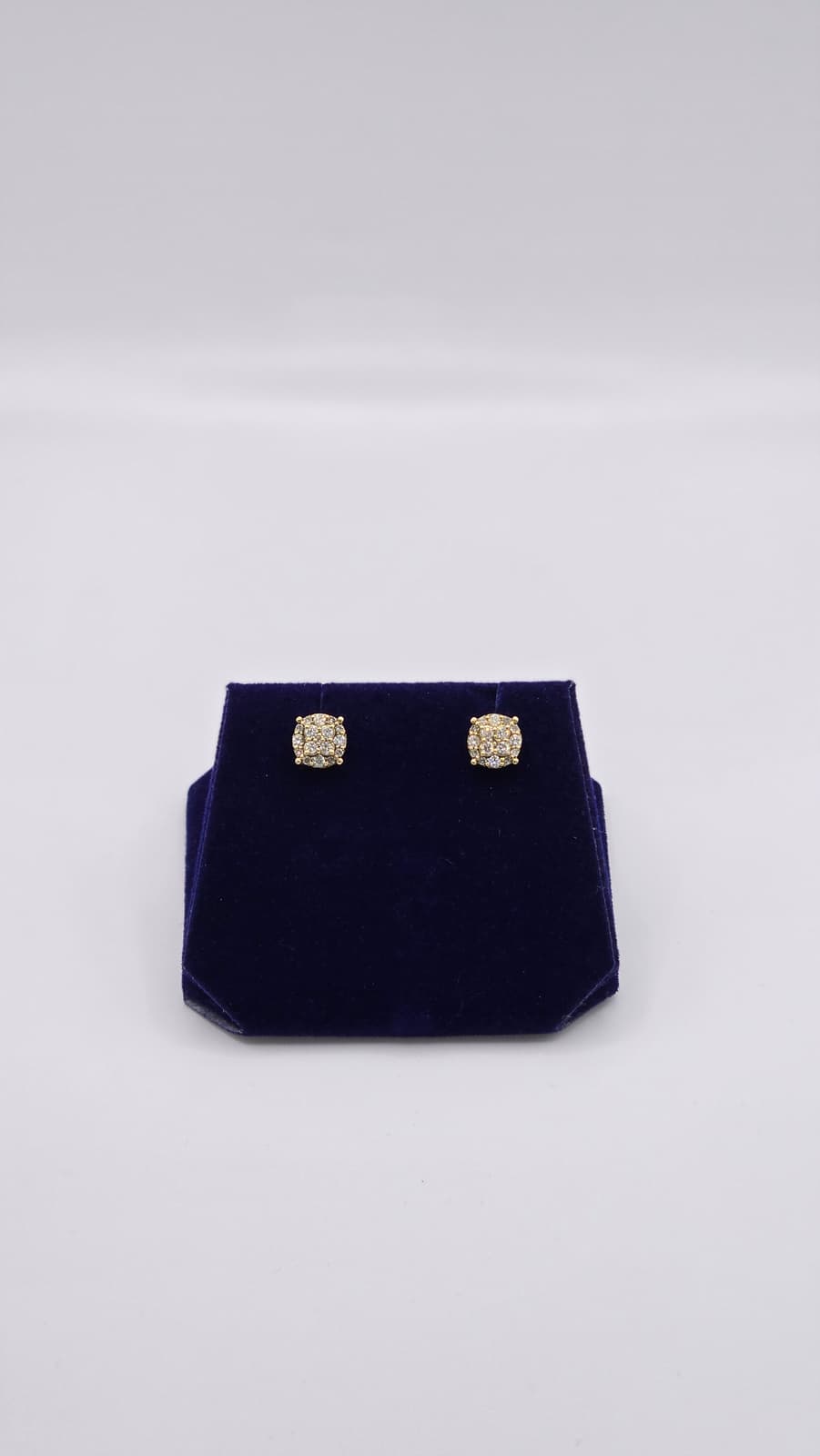 1 CTW Natural Diamond Round Cluster Studs (10K Yellow Gold) - Image 3