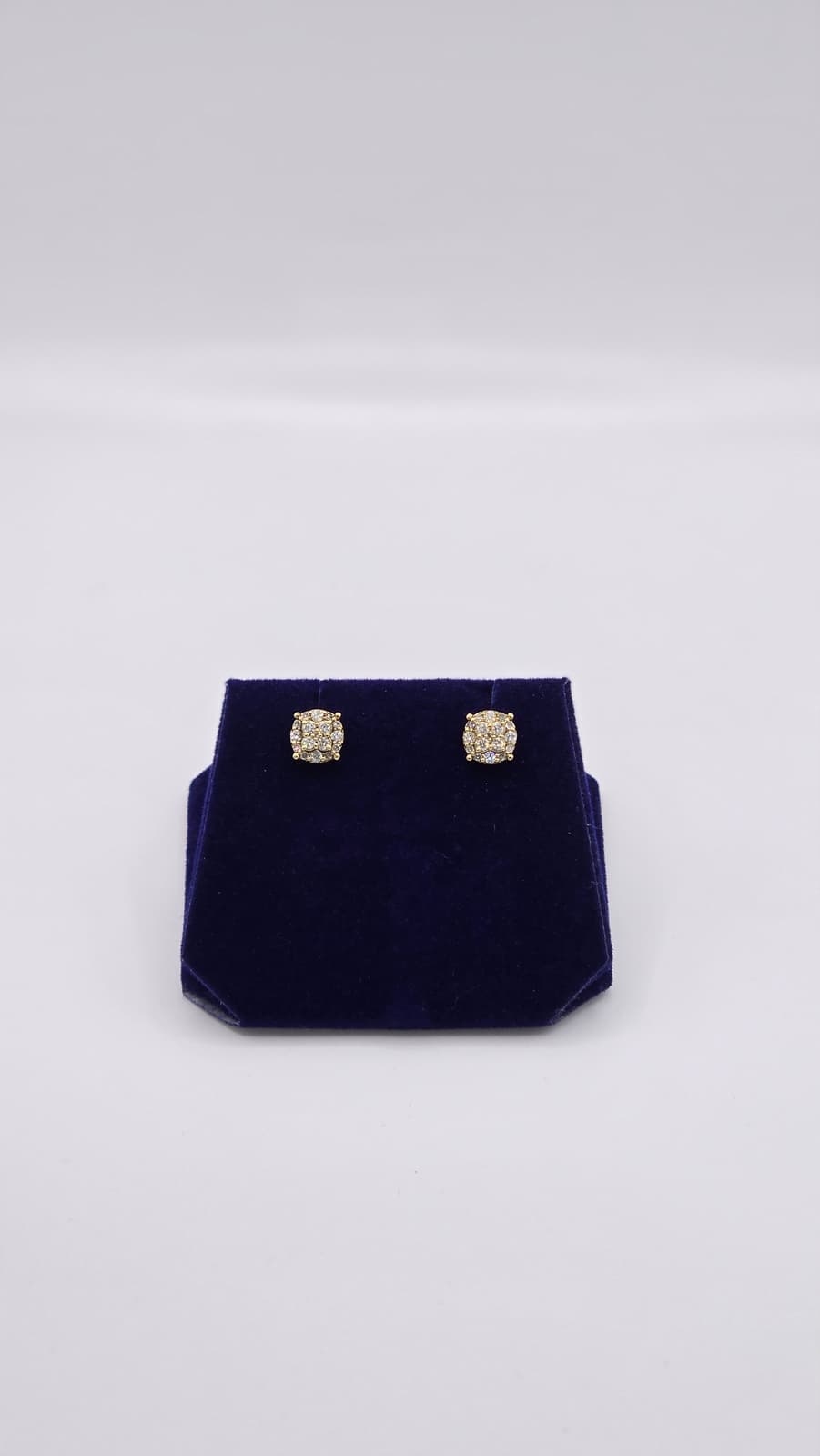 1 CTW Natural Diamond Round Cluster Studs (10K Yellow Gold) - Image 4