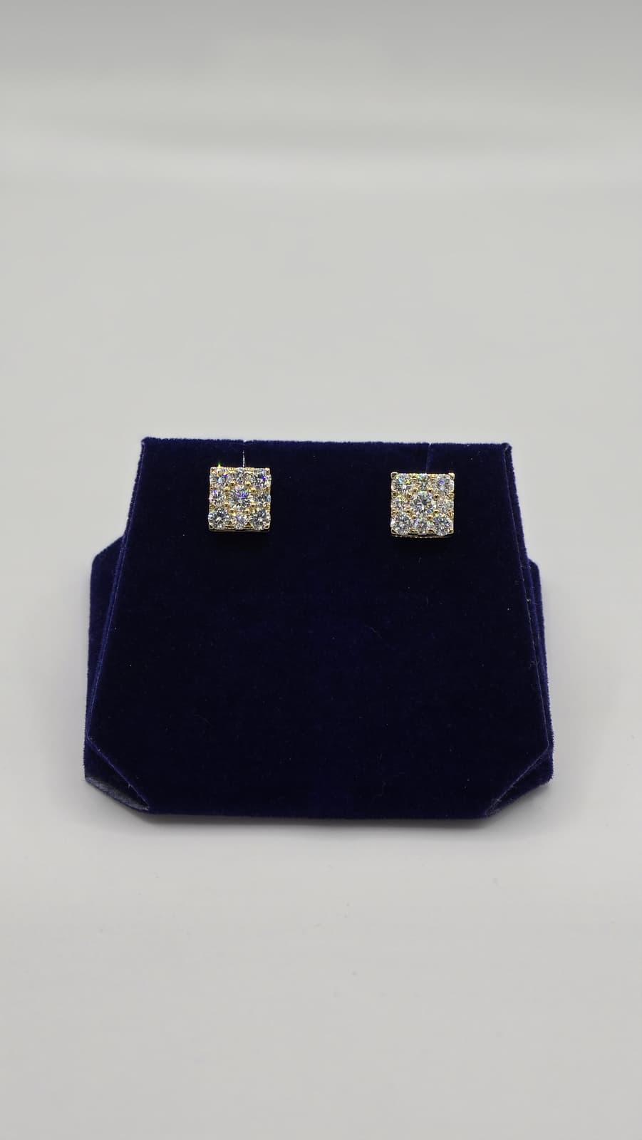 1.49 CTW Lab-Grown Diamond Square Princess-Cut Studs (10K Yellow Gold) - Image 4