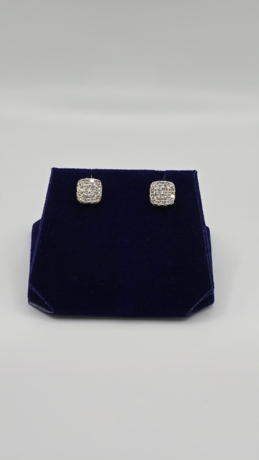 0.92 CTW Natural Diamond Cushion Cluster Studs (10K Yellow Gold) - Image 3
