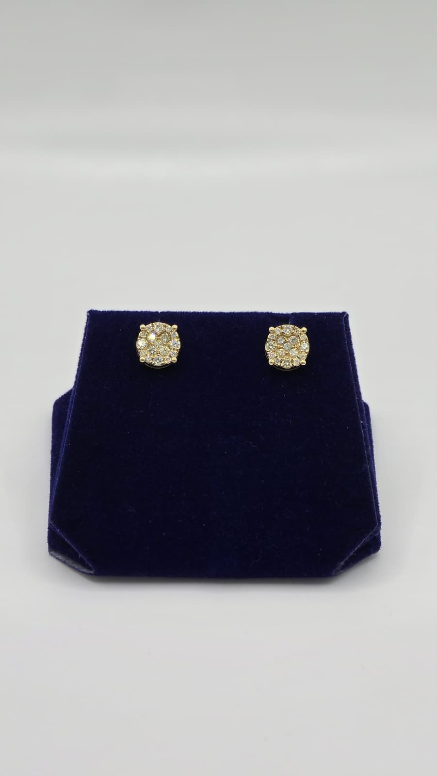 0.75 CTW Natural Diamond Square Princess-Cut Studs (10K Yellow Gold) - Image 2