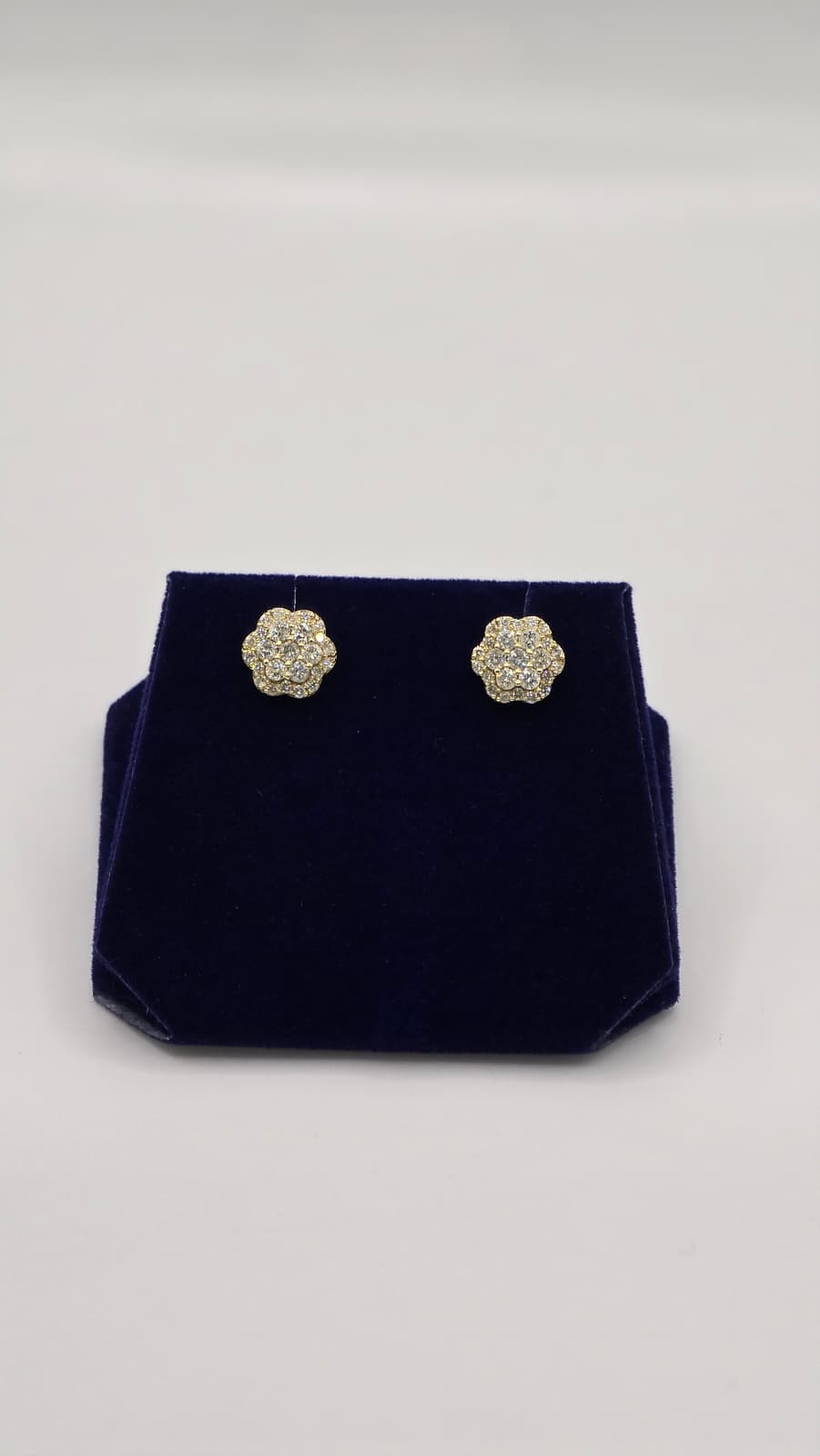 1.25 CTW Natural Diamond Flower-Cluster Studs (10K Yellow Gold) - Image 3