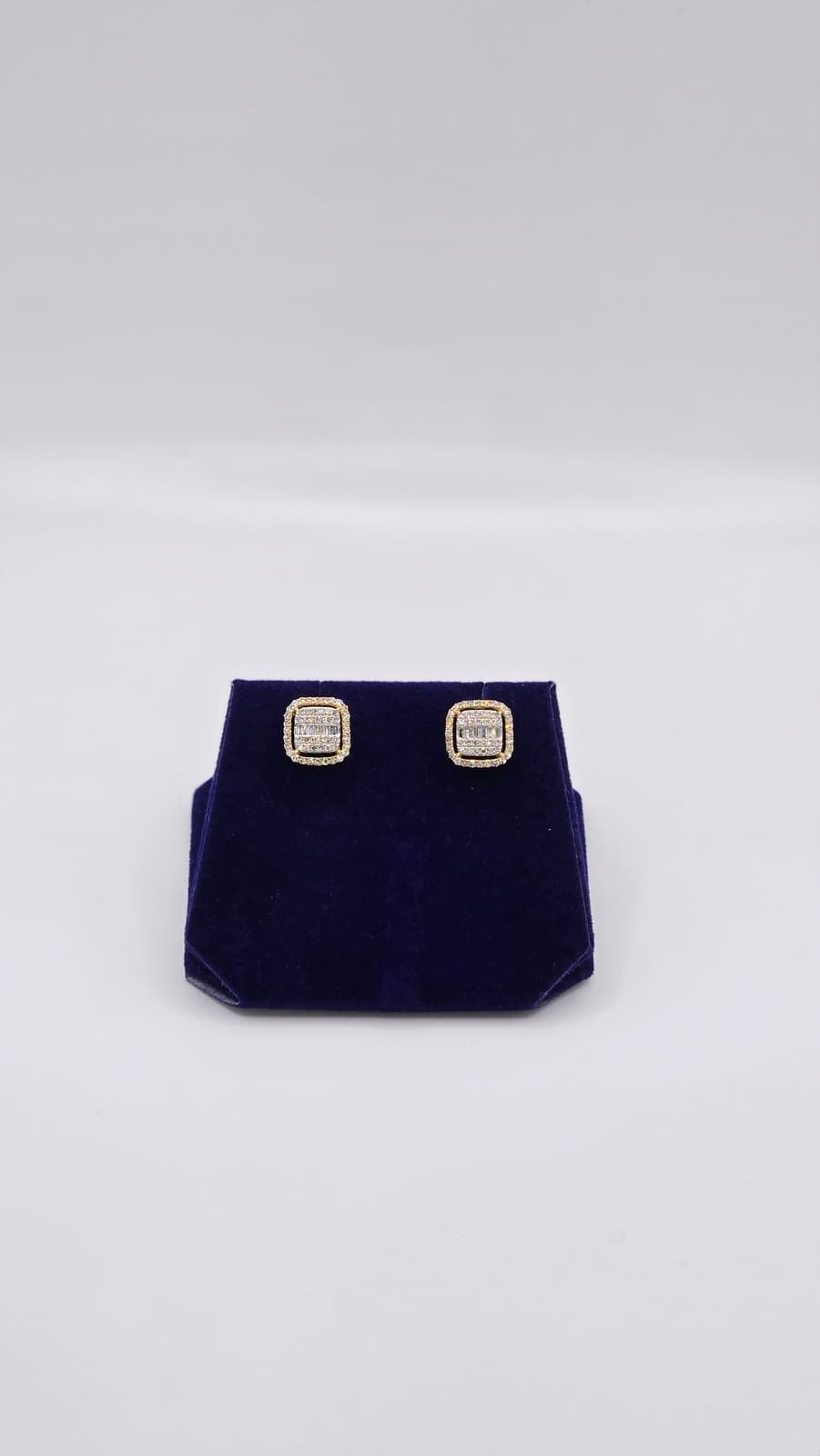 0.625 CTW Natural Diamond Cushion Baguette-Halo Studs (10K Yellow Gold) - Image 4