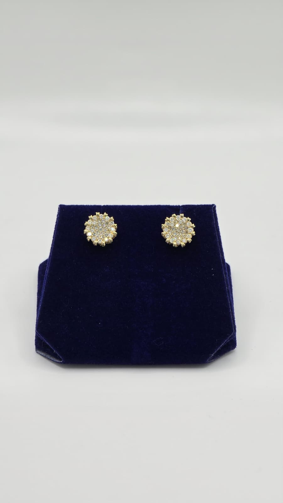 1.5 CTW Natural Diamond Flower-Cluster Studs (10K Yellow Gold) - Image 2