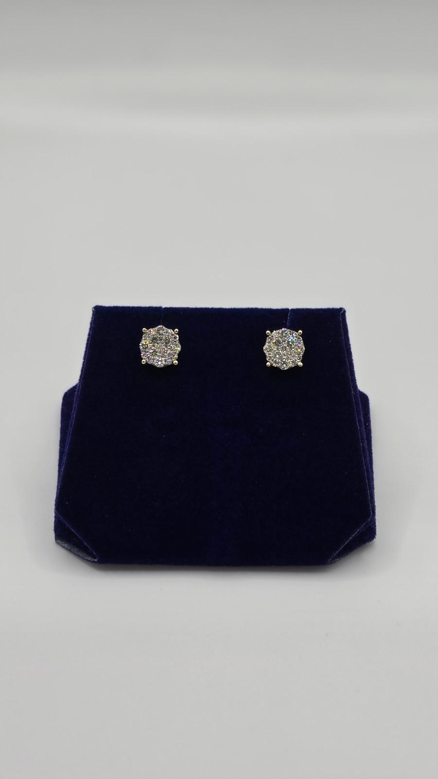 0.75 CTW Natural Diamond Round Cluster Studs (10K Yellow Gold) - Image 3
