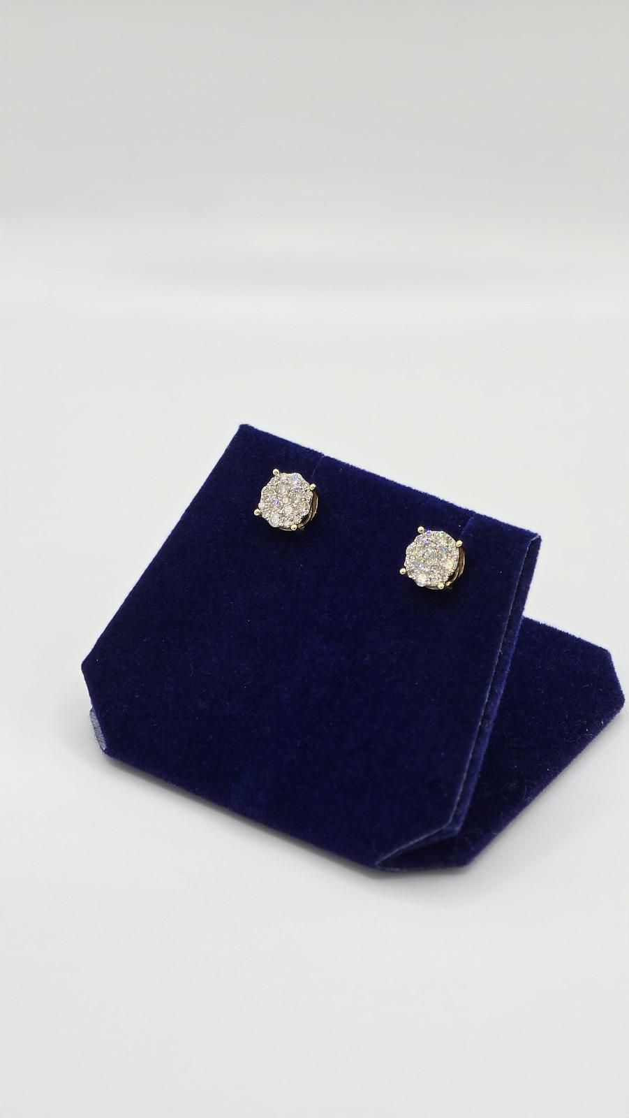 0.75 CTW Natural Diamond Round Cluster Studs (10K Yellow Gold) - Image 4