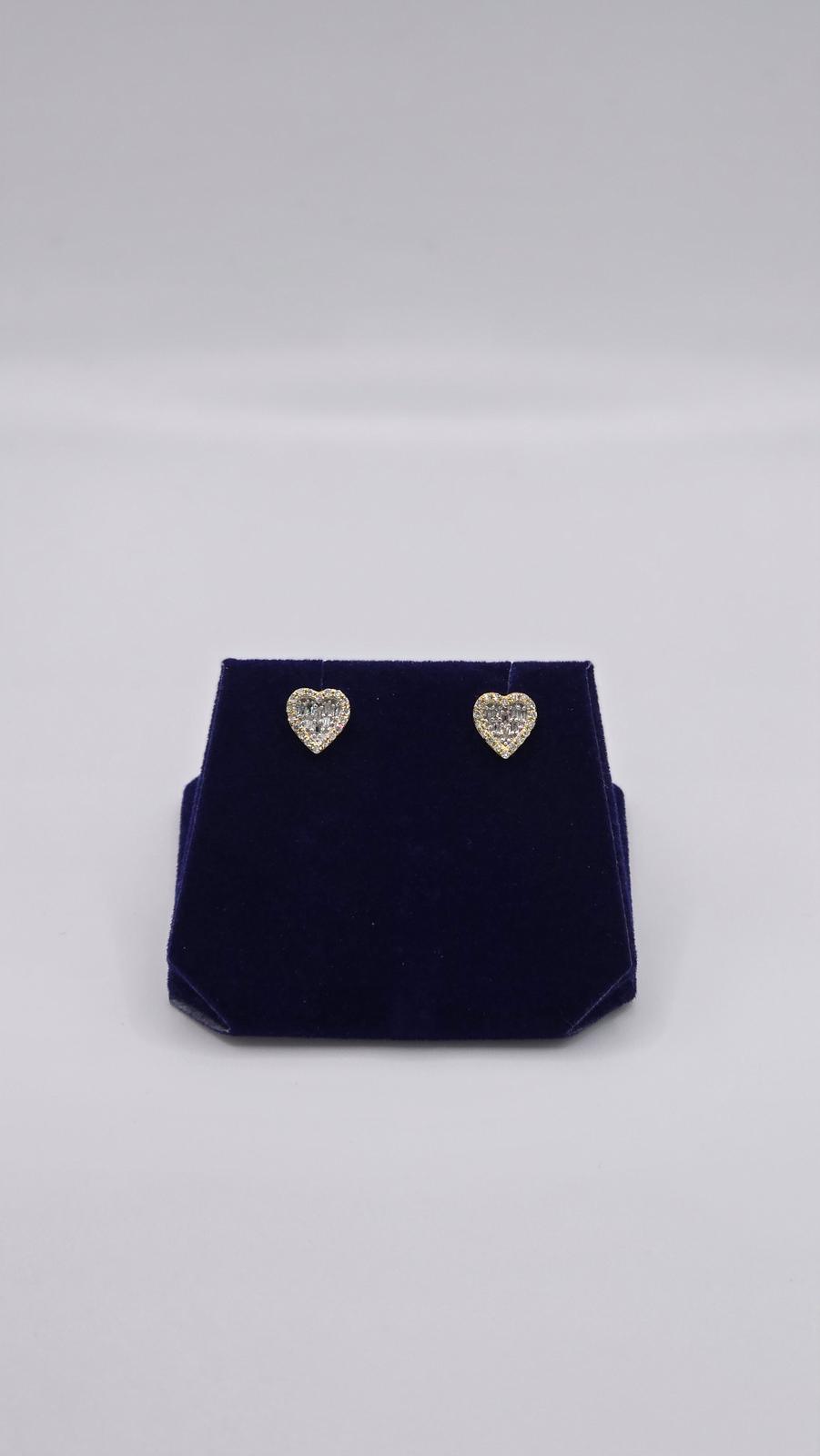 0.75 CTW Natural Diamond Heart Baguette Studs (10K Yellow Gold) - Image 4