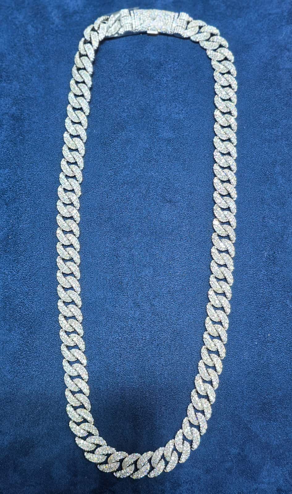 22-Inch White Heavy-Iced Cuban Chain (12mm)