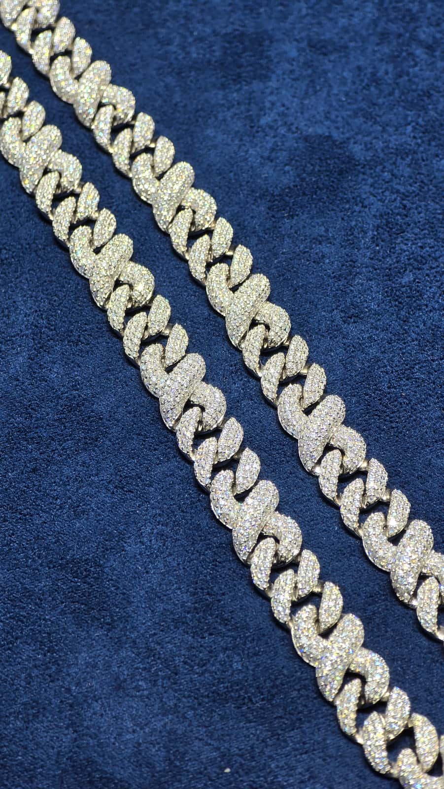 20-Inch Two-Tone Iced Infinity-Link Chain (10mm)