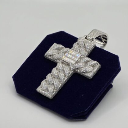 The Cuban-Link Cross