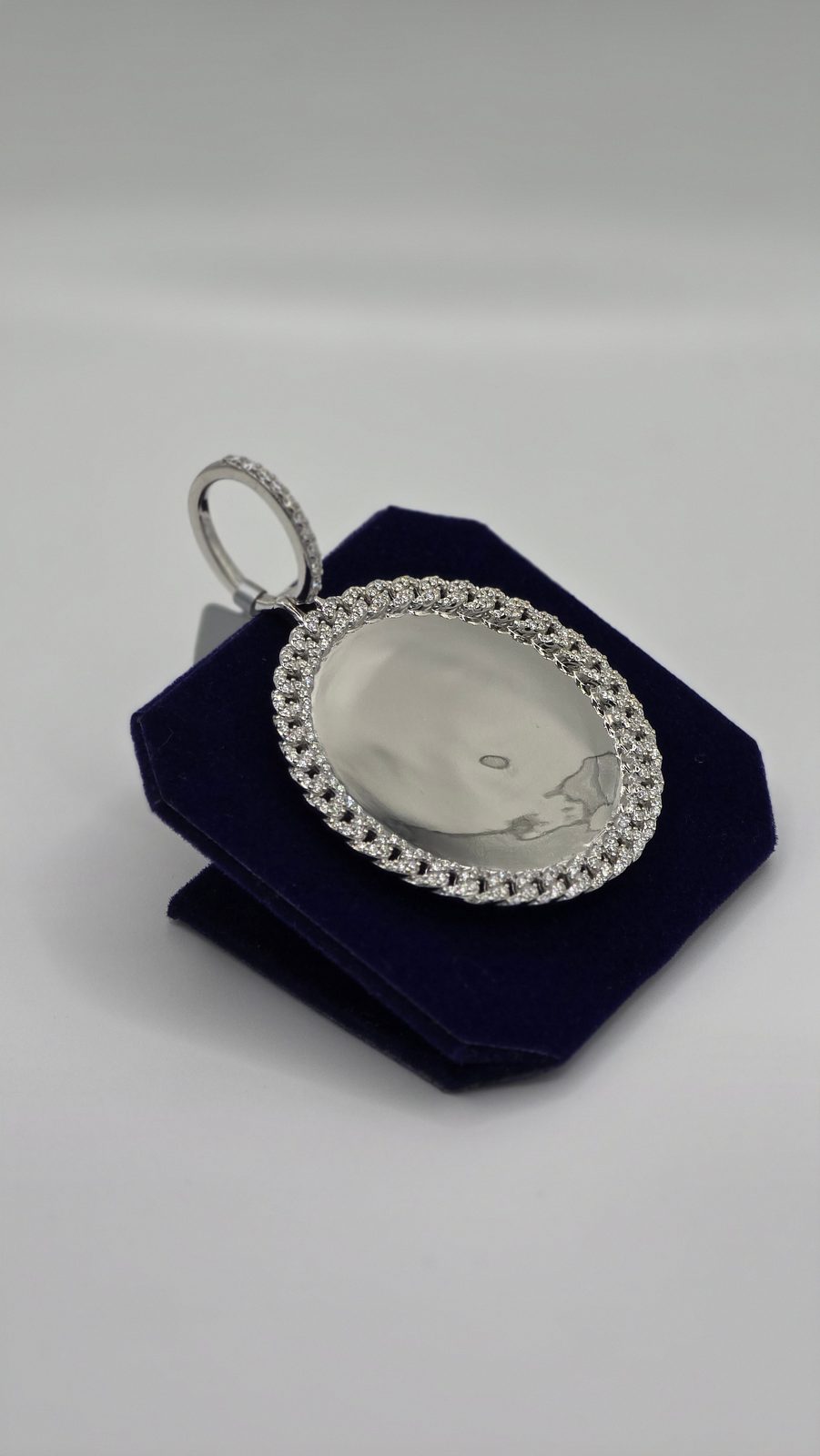 The Rope Photo Medallion - Image 4